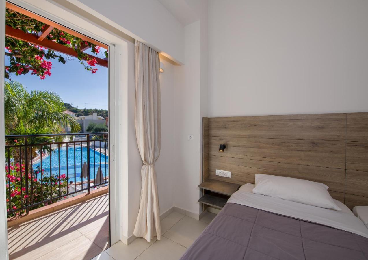 Stefan Village Hotel Agia Marina Exterior foto