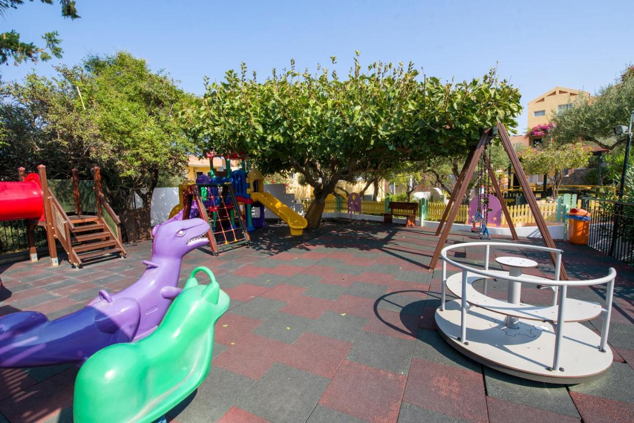 Stefan Village Hotel Agia Marina Exterior foto